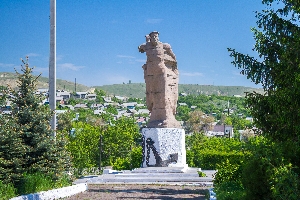 Памятник матросам и бойцам Вольской Красной флотилии