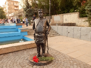 Памятник городовому